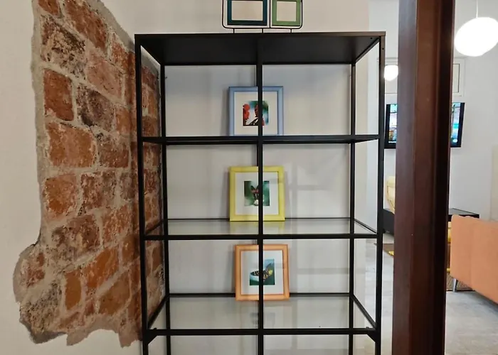 Town House Near The *