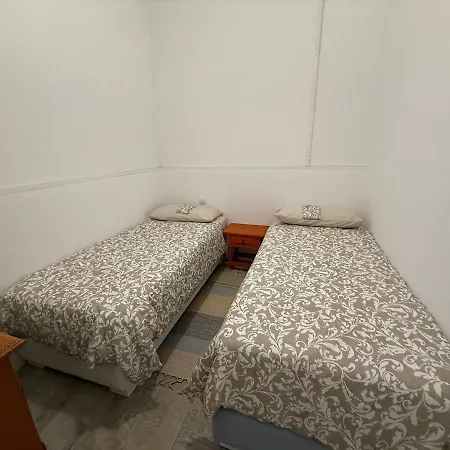 Town House Near The Apartment *